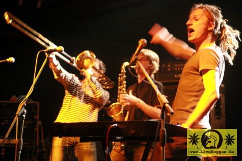 Babayaga (D) 6. Dynamite Ska Festival, Werk II Leipzig - 22. November 2008 (13).jpg